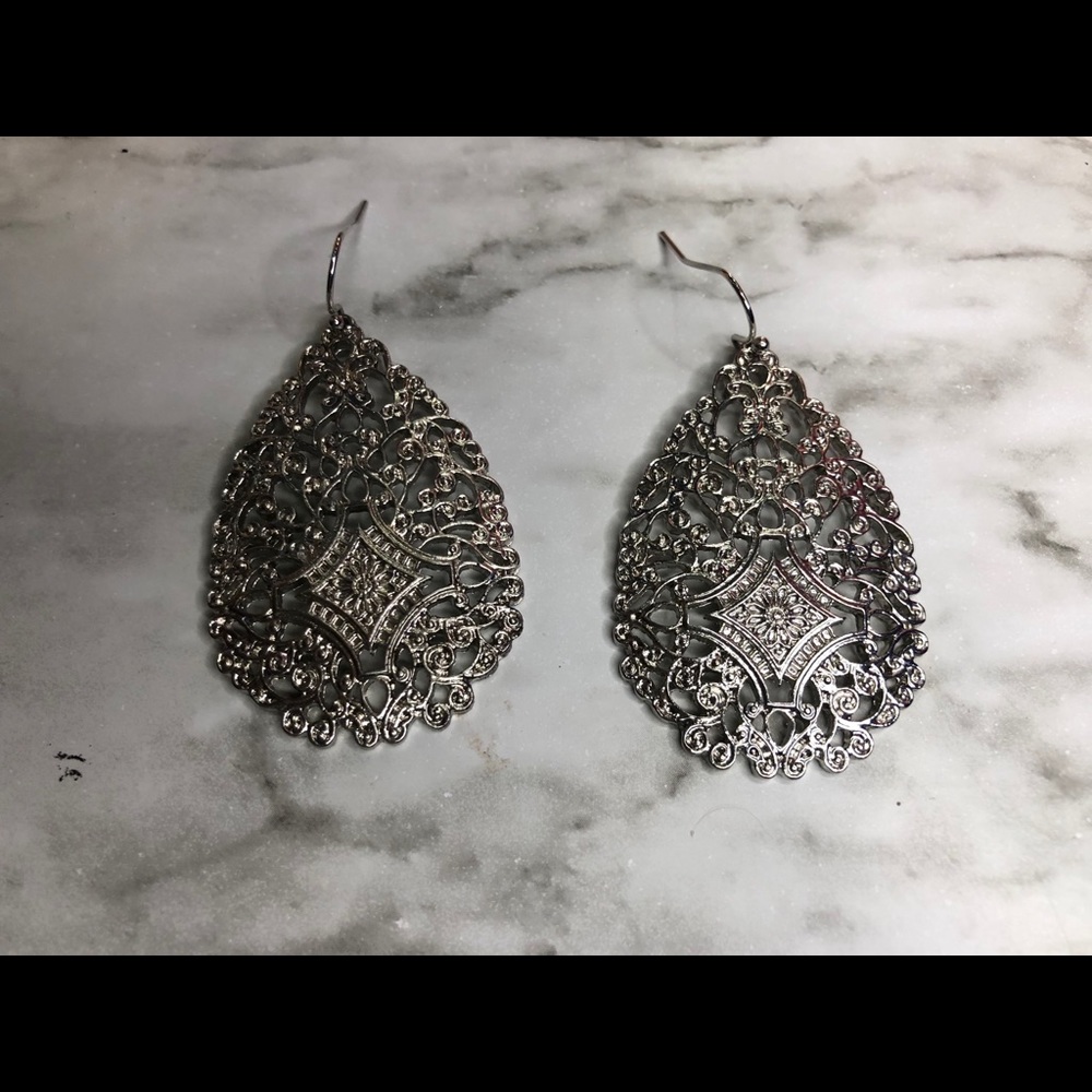 Drop earrings ✨🥰